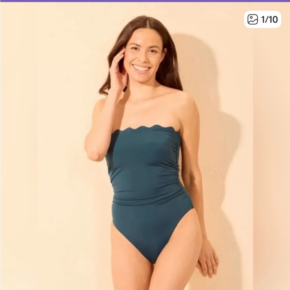 NWT shade & shore women’s ruffle adjustable strap One-Piece Swimsuit size XS